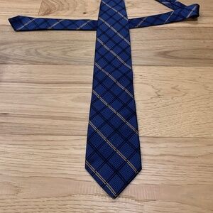 Vintage Preppy Collegiate Ike Behar 100% Silk Tie